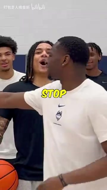 詹姆斯還是庫里伯德還是東契奇來自NBA訓練師的選擇