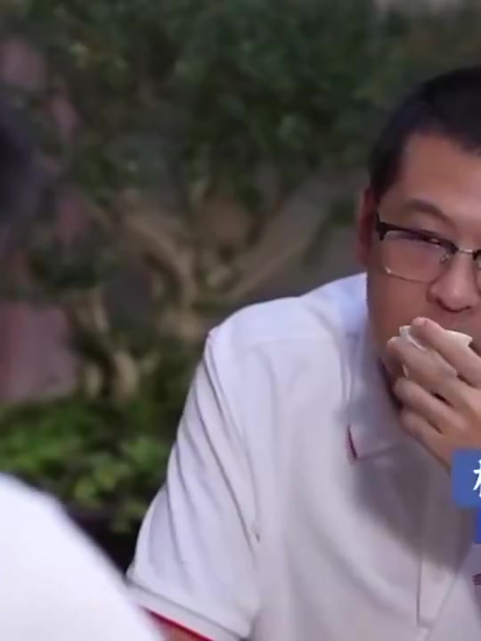 劉玉棟我們的球員沒精氣神上去都是軟骨頭我一點(diǎn)都不喜歡
